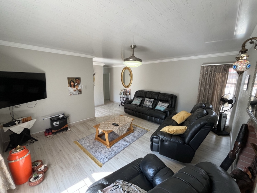 4 Bedroom Property for Sale in Secunda Mpumalanga