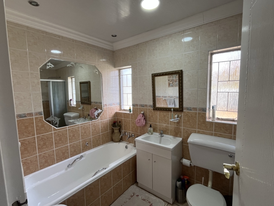 4 Bedroom Property for Sale in Secunda Mpumalanga