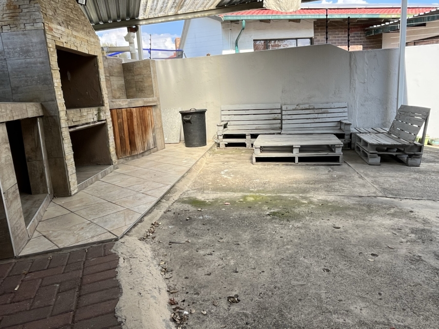 4 Bedroom Property for Sale in Secunda Mpumalanga