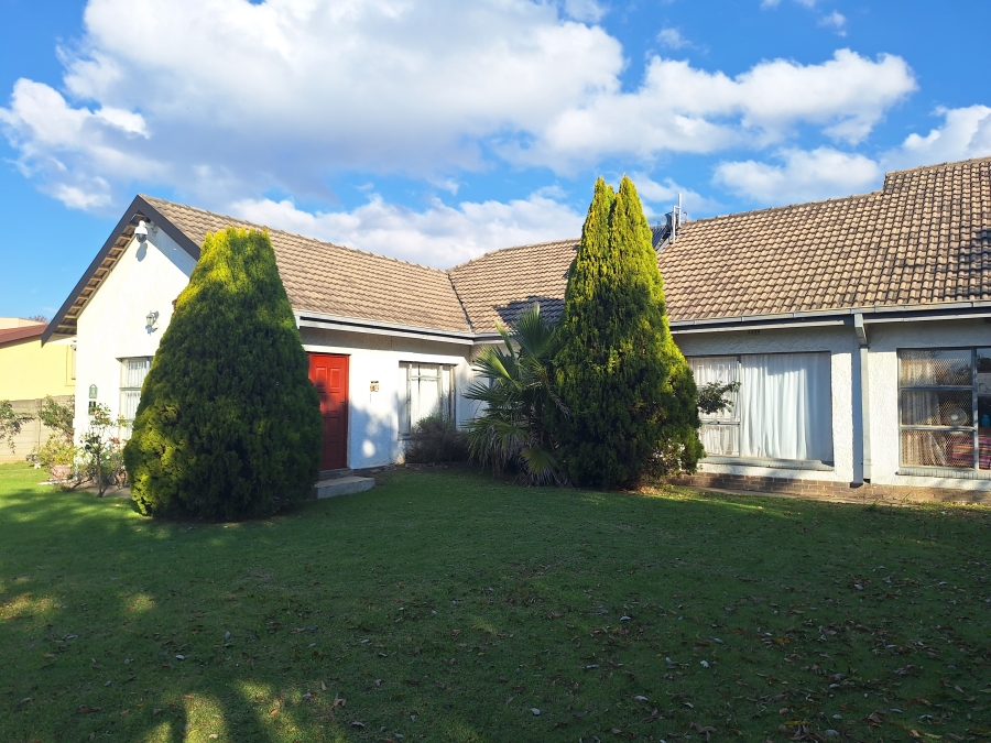 3 Bedroom Property for Sale in Volksrust Mpumalanga