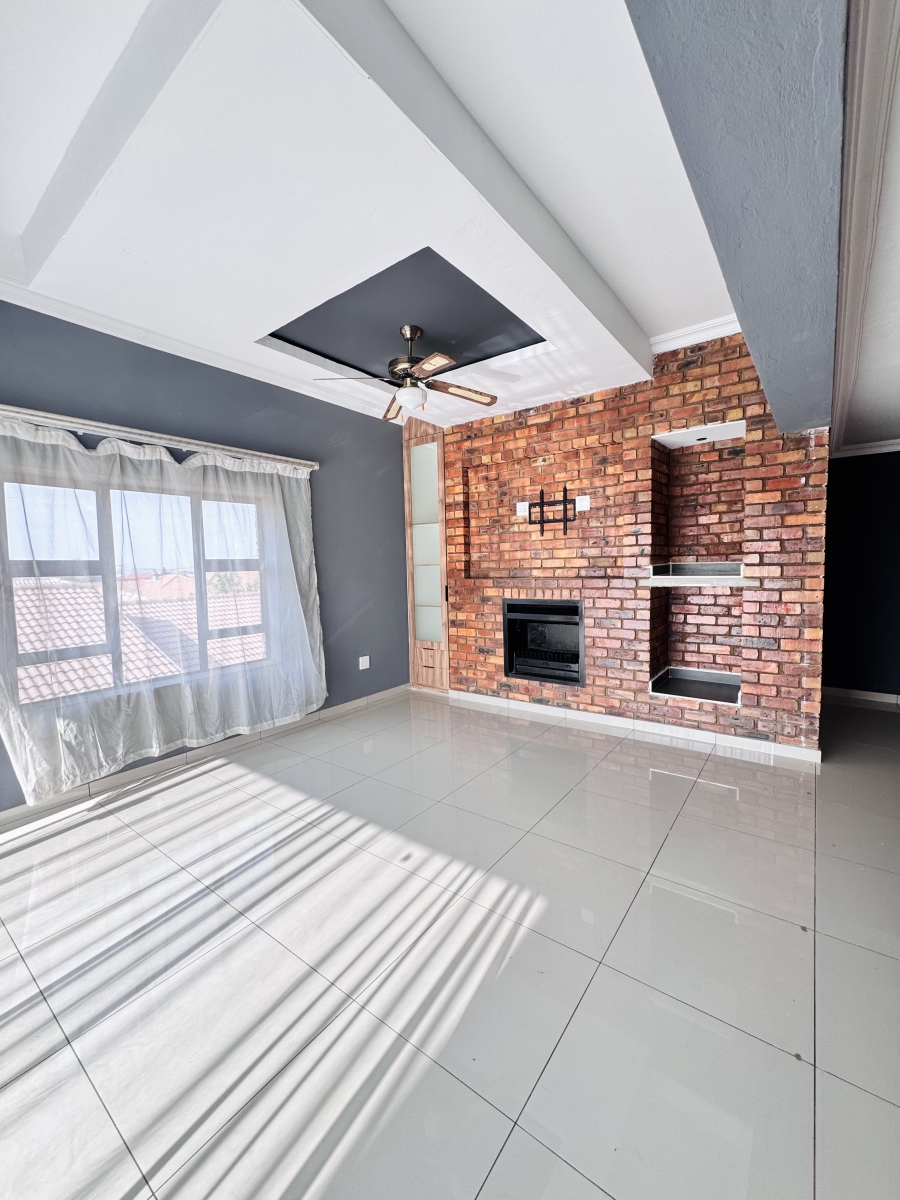 5 Bedroom Property for Sale in Mineralia Mpumalanga