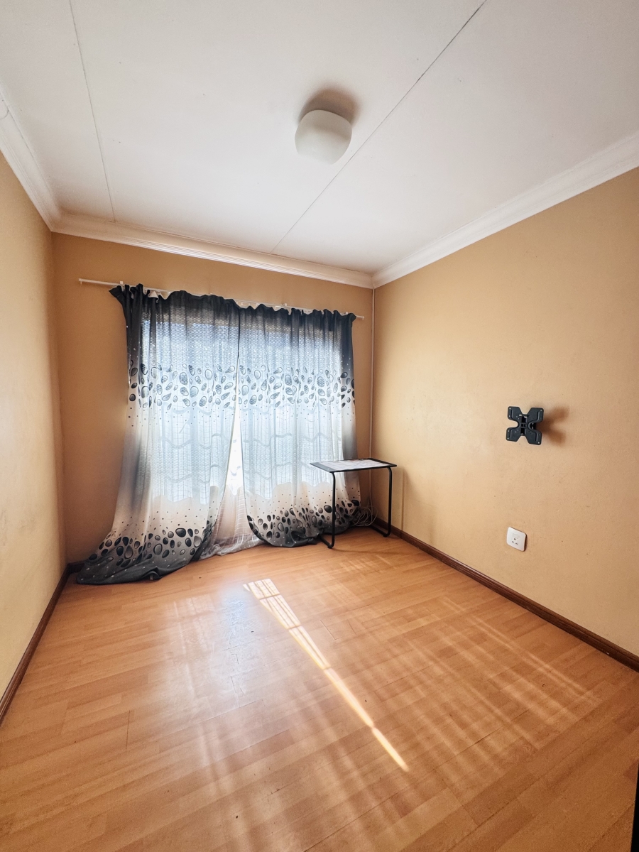 3 Bedroom Property for Sale in Mineralia Mpumalanga