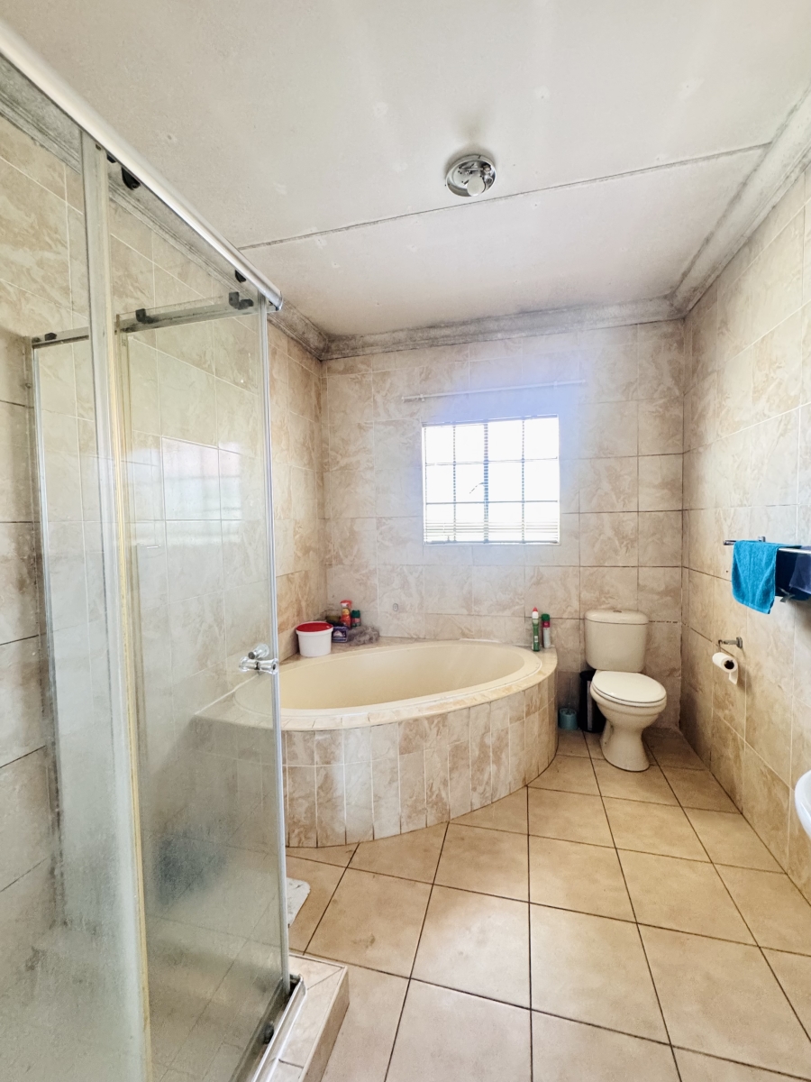 3 Bedroom Property for Sale in Mineralia Mpumalanga