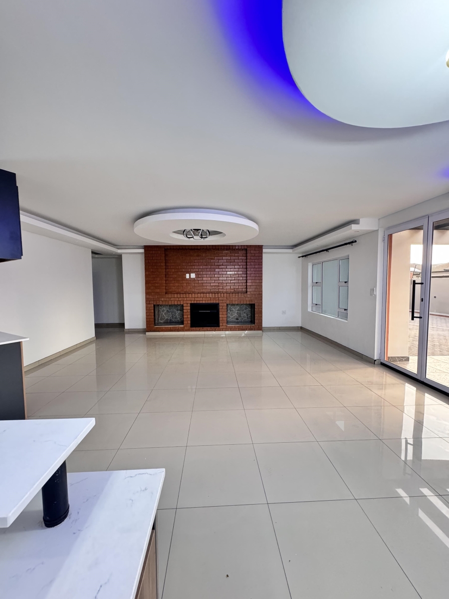 4 Bedroom Property for Sale in Aerorand Mpumalanga