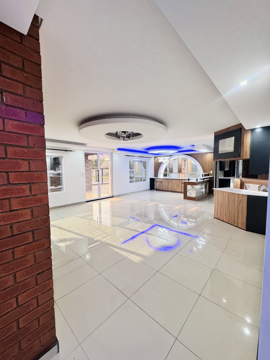 4 Bedroom Property for Sale in Aerorand Mpumalanga