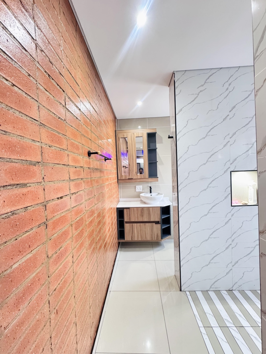 4 Bedroom Property for Sale in Aerorand Mpumalanga