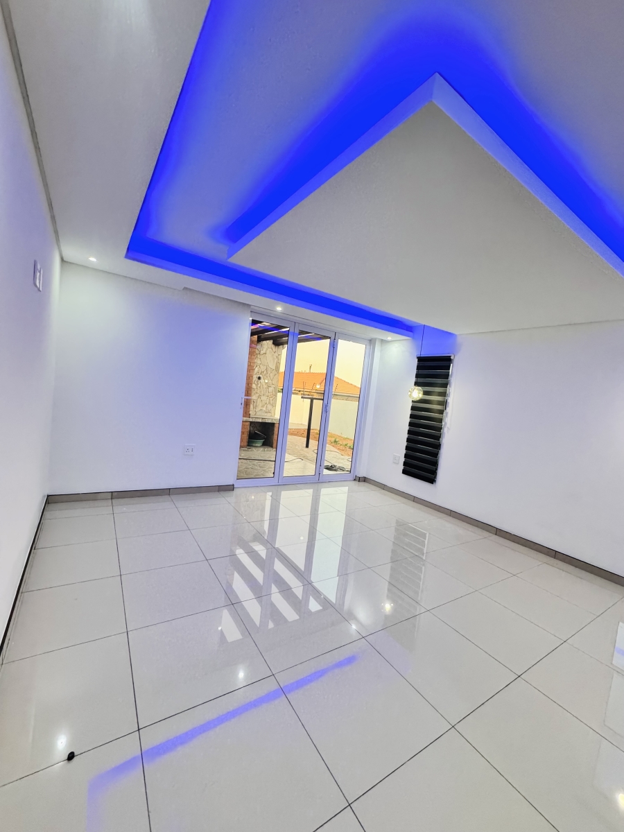 4 Bedroom Property for Sale in Aerorand Mpumalanga