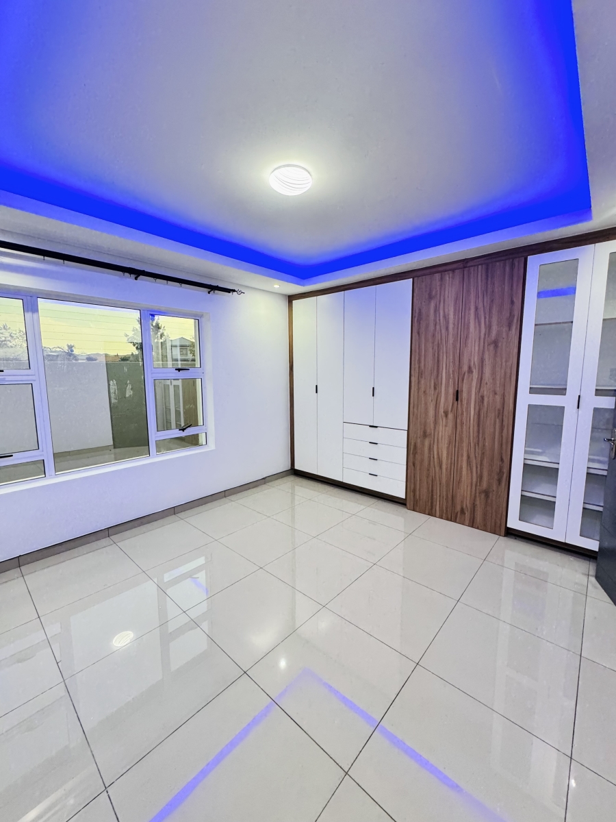 4 Bedroom Property for Sale in Aerorand Mpumalanga