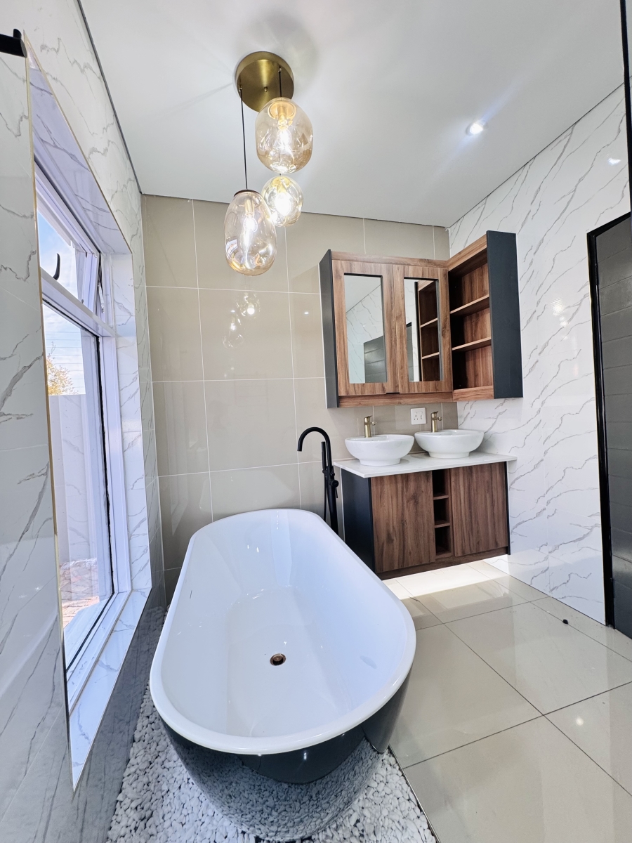 4 Bedroom Property for Sale in Aerorand Mpumalanga