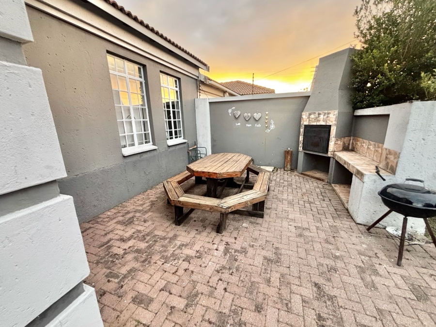 3 Bedroom Property for Sale in Noordrand Mpumalanga