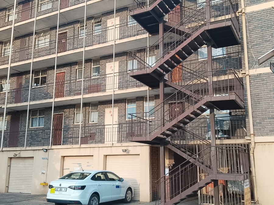 2 Bedroom Property for Sale in Witbank Ext 5 Mpumalanga