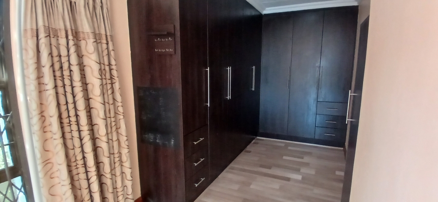 3 Bedroom Property for Sale in Ben Fleur Mpumalanga