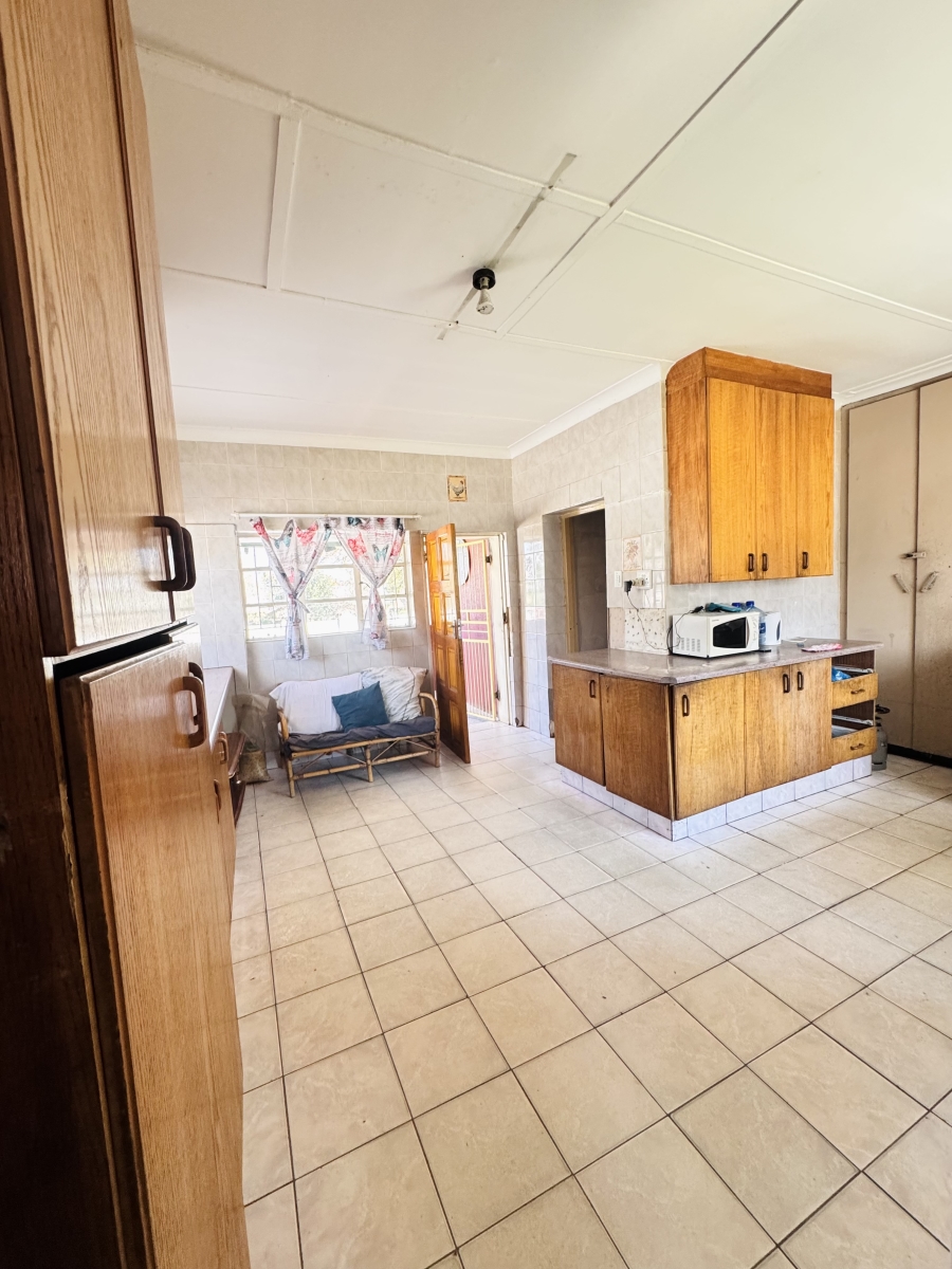 10 Bedroom Property for Sale in Witbank Ext 8 Mpumalanga