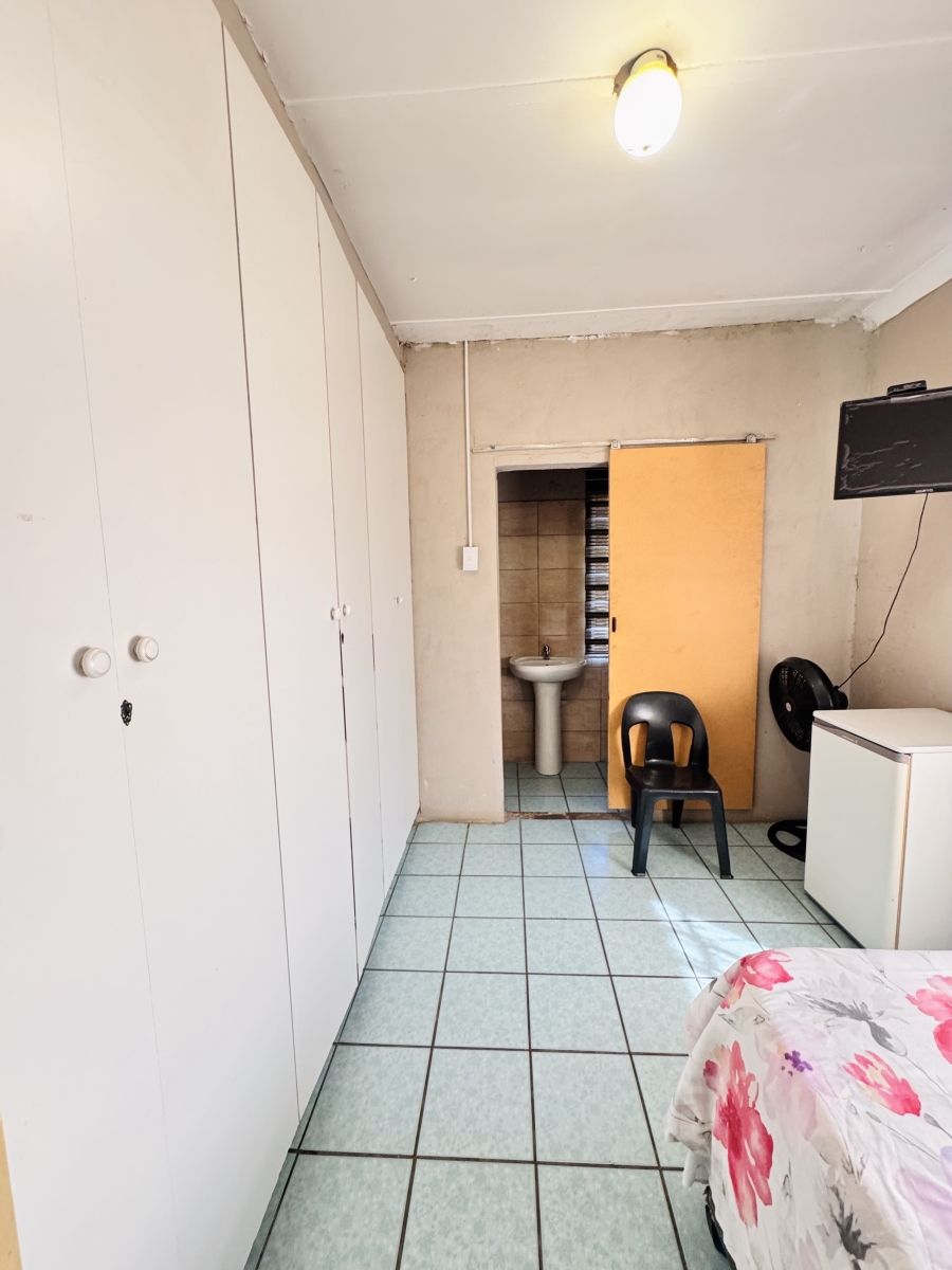 10 Bedroom Property for Sale in Witbank Ext 8 Mpumalanga