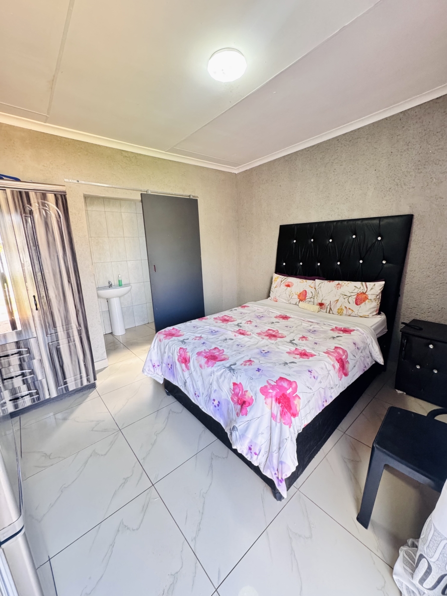 10 Bedroom Property for Sale in Witbank Ext 8 Mpumalanga