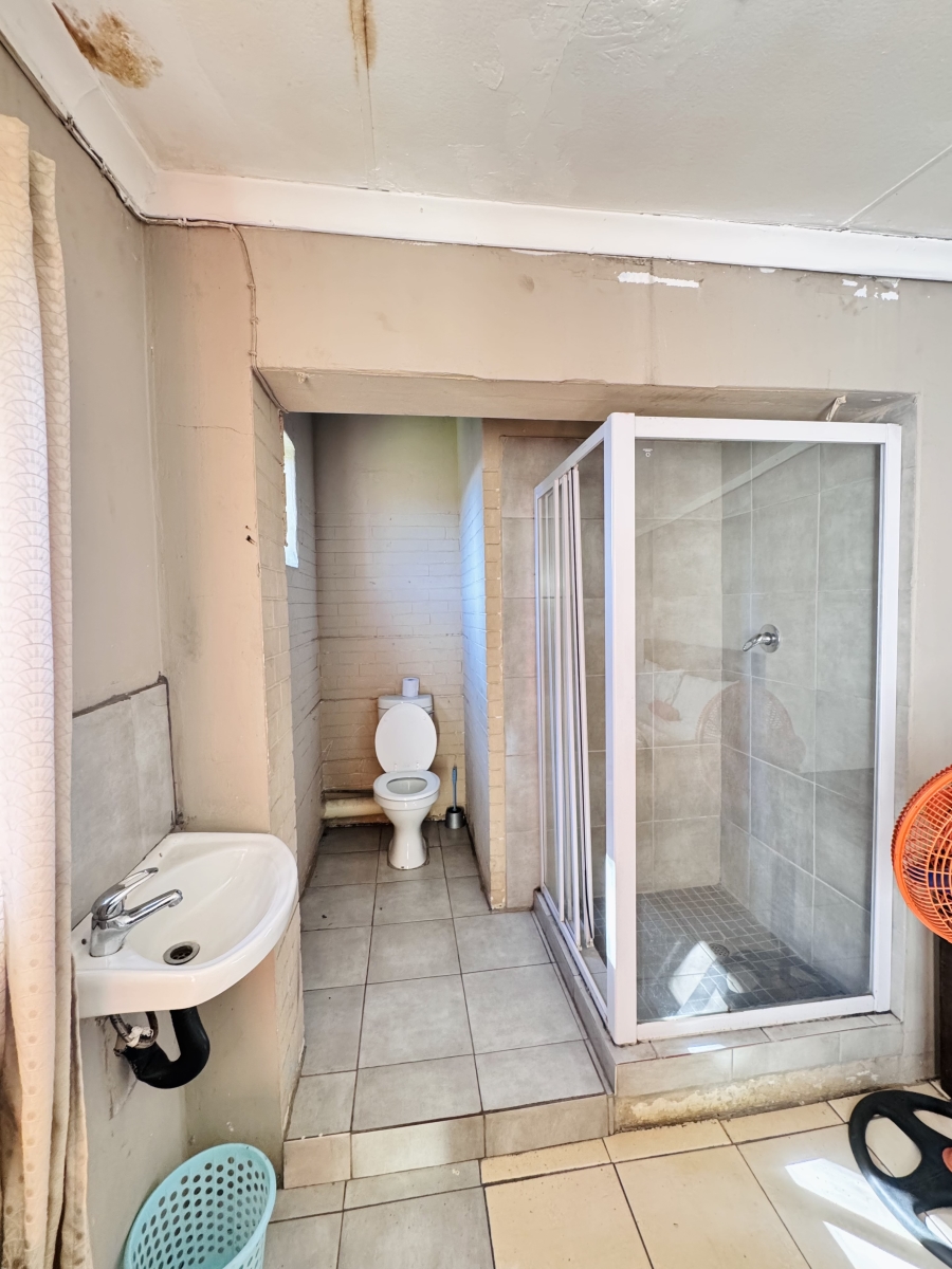 10 Bedroom Property for Sale in Witbank Ext 8 Mpumalanga