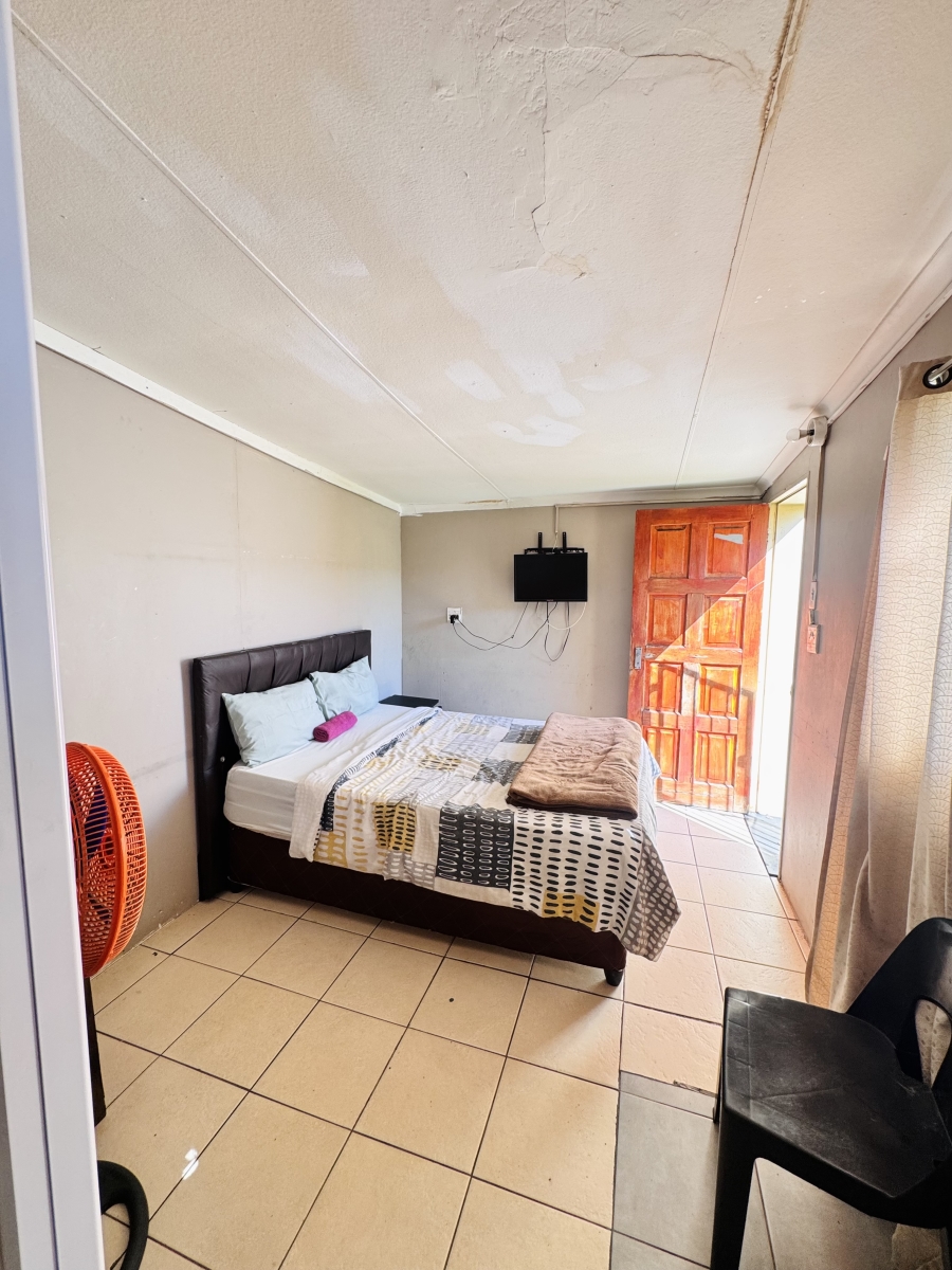 10 Bedroom Property for Sale in Witbank Ext 8 Mpumalanga