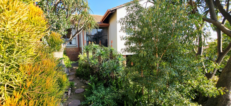 4 Bedroom Property for Sale in Ben Fleur Mpumalanga