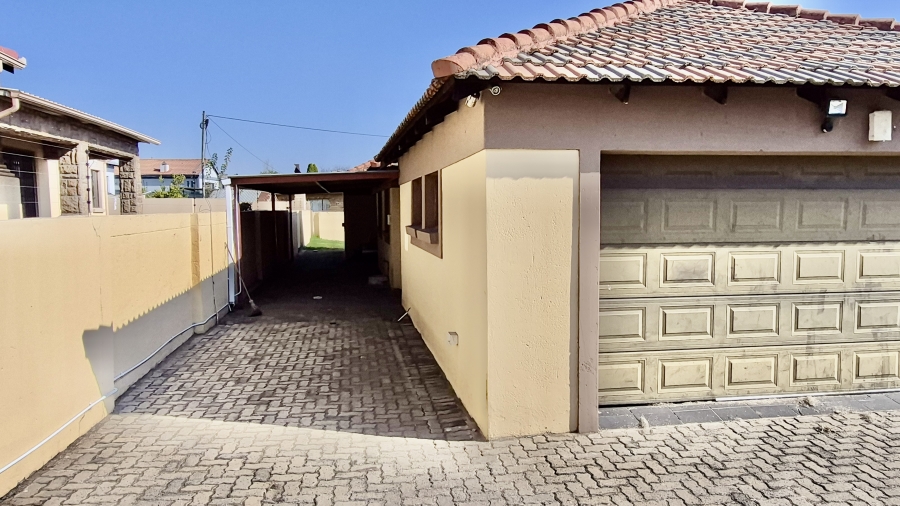 3 Bedroom Property for Sale in Model Park Mpumalanga