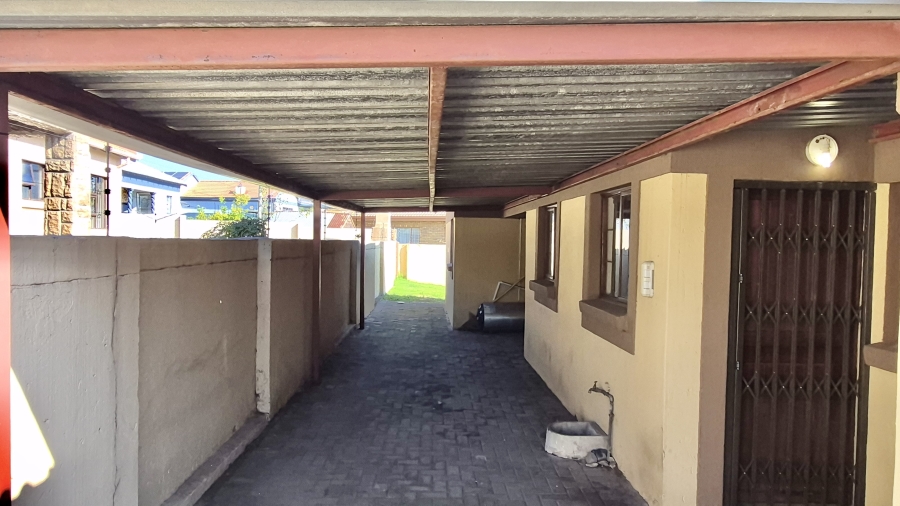 3 Bedroom Property for Sale in Model Park Mpumalanga