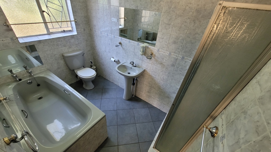5 Bedroom Property for Sale in Sonheuwel Mpumalanga