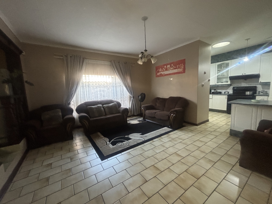 3 Bedroom Property for Sale in Ben Fleur Mpumalanga
