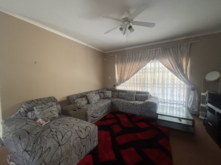 3 Bedroom Property for Sale in Ben Fleur Mpumalanga