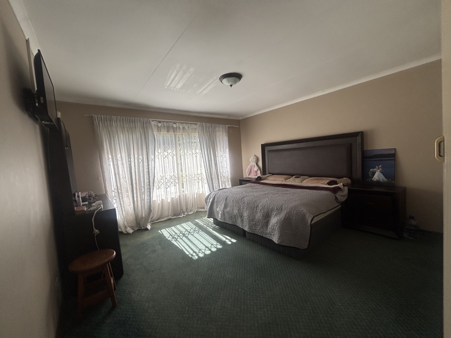 3 Bedroom Property for Sale in Ben Fleur Mpumalanga