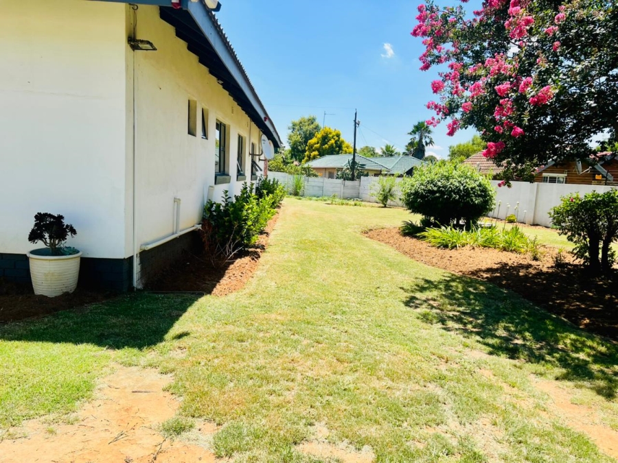 To Let 9 Bedroom Property for Rent in Duvha Park Mpumalanga