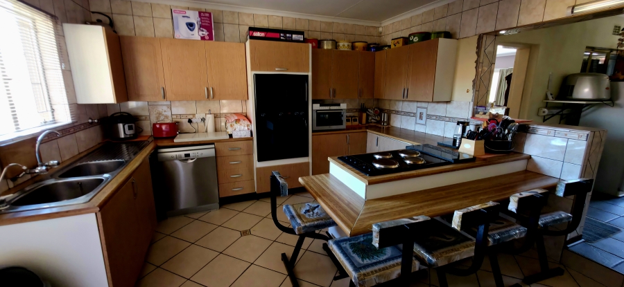 4 Bedroom Property for Sale in Ben Fleur Mpumalanga