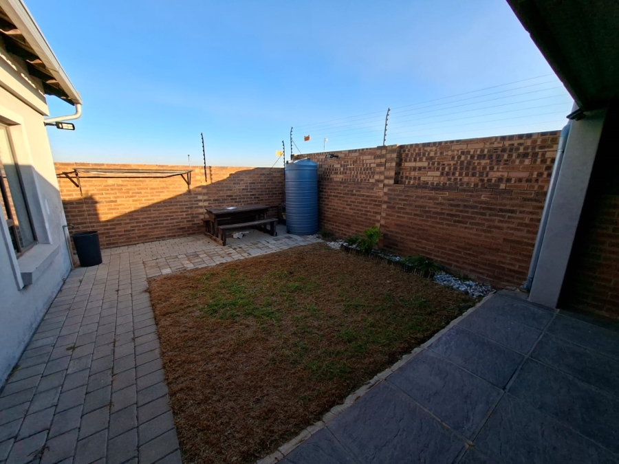 To Let 3 Bedroom Property for Rent in Terra Nova Mpumalanga