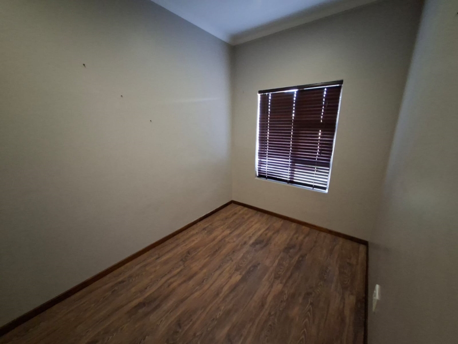 To Let 3 Bedroom Property for Rent in Terra Nova Mpumalanga