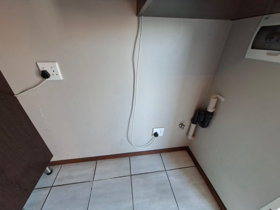 To Let 3 Bedroom Property for Rent in Terra Nova Mpumalanga