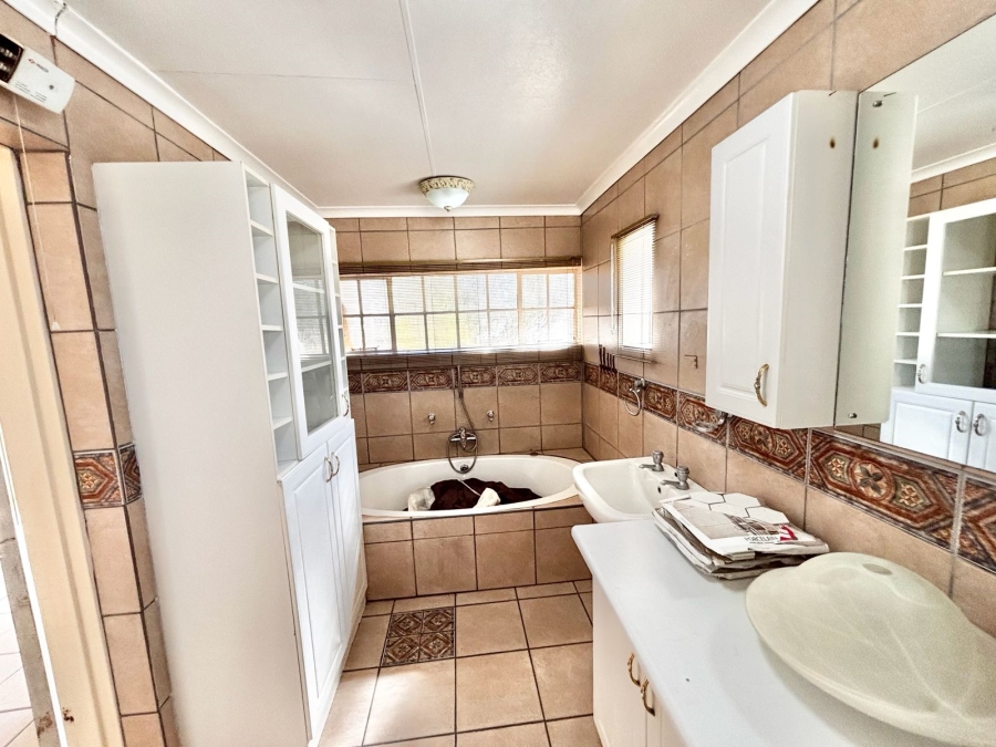 4 Bedroom Property for Sale in Secunda Mpumalanga