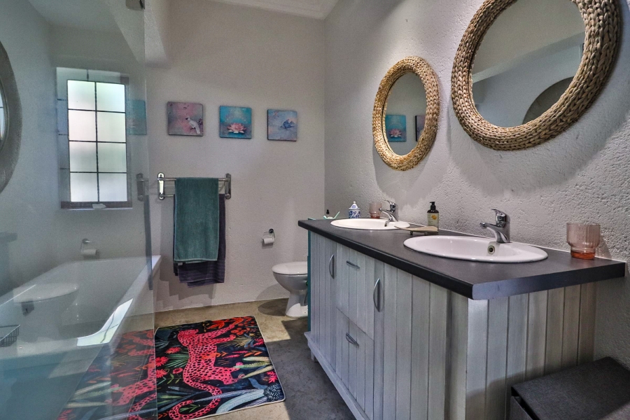 2 Bedroom Property for Sale in Sonheuwel Ext 1 Mpumalanga