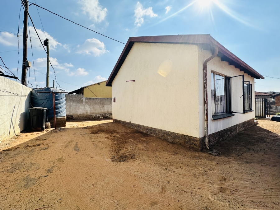 2 Bedroom Property for Sale in Kwaguqa Ext 10 Mpumalanga