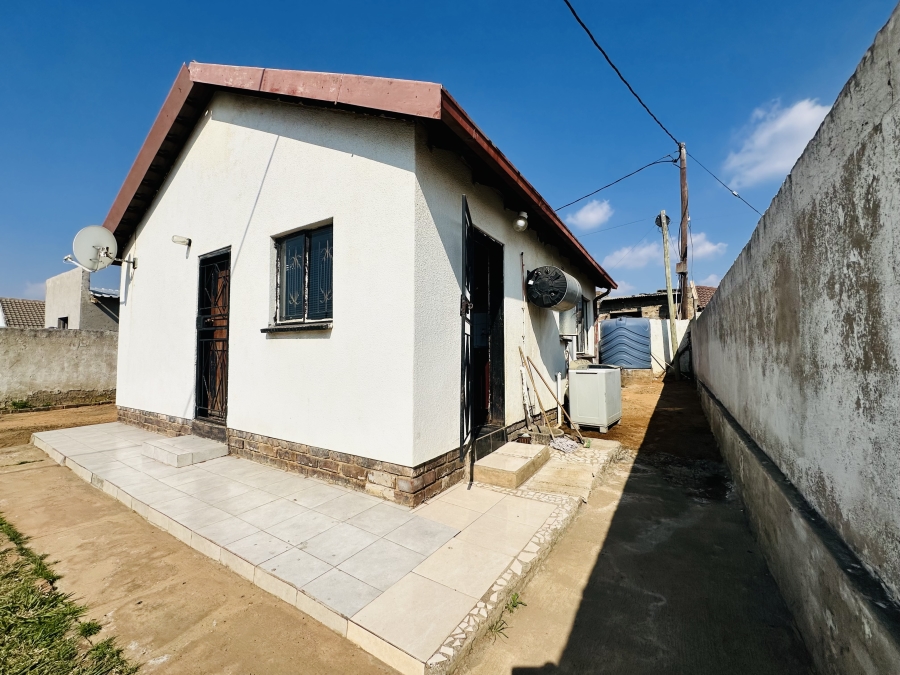 2 Bedroom Property for Sale in Kwaguqa Ext 10 Mpumalanga