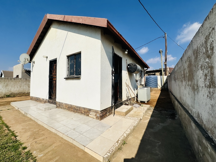 2 Bedroom Property for Sale in Kwaguqa Ext 10 Mpumalanga
