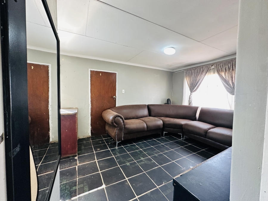 2 Bedroom Property for Sale in Kwaguqa Ext 10 Mpumalanga