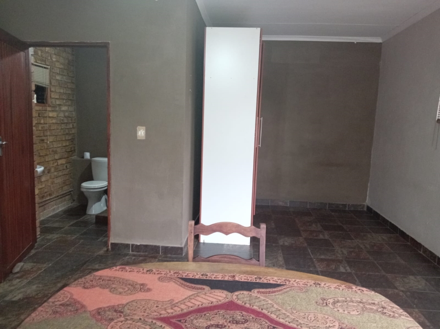 5 Bedroom Property for Sale in West Acres Mpumalanga
