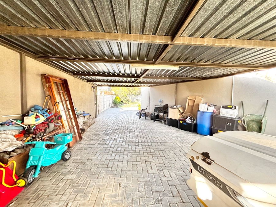 4 Bedroom Property for Sale in Secunda Mpumalanga