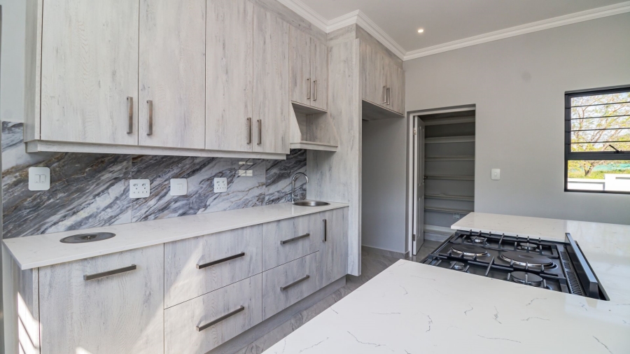 4 Bedroom Property for Sale in Elawini Lifestyle Estate Mpumalanga