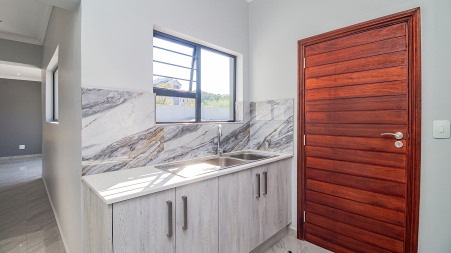 4 Bedroom Property for Sale in Elawini Lifestyle Estate Mpumalanga