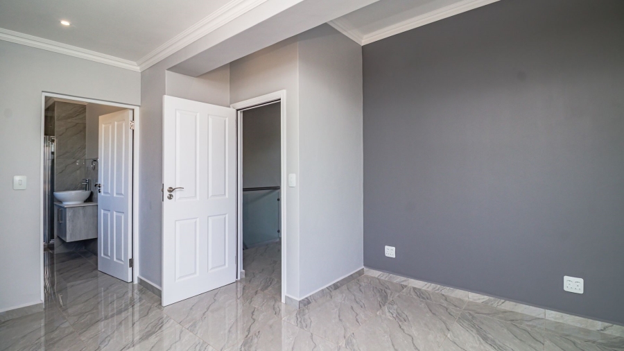 4 Bedroom Property for Sale in Elawini Lifestyle Estate Mpumalanga