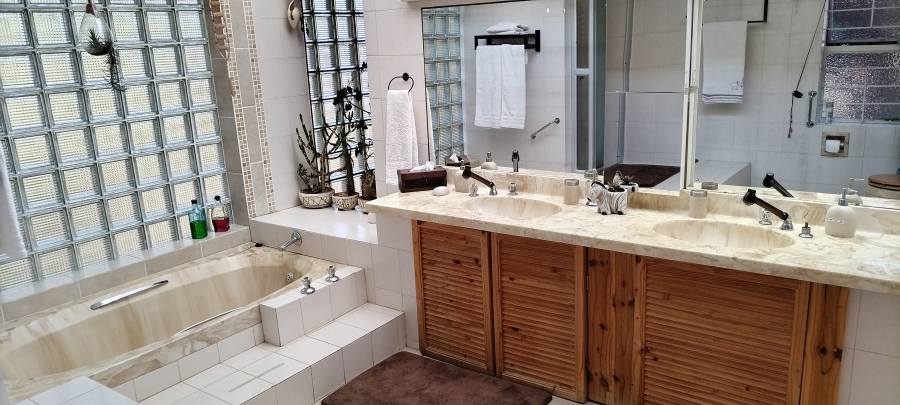 Commercial Property for Sale in Emgwenya Mpumalanga