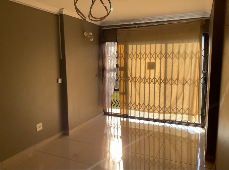 3 Bedroom Property for Sale in Cosmosrand Mpumalanga