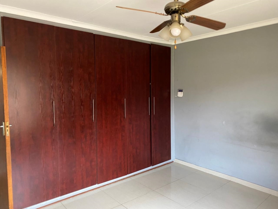 3 Bedroom Property for Sale in Cosmosrand Mpumalanga
