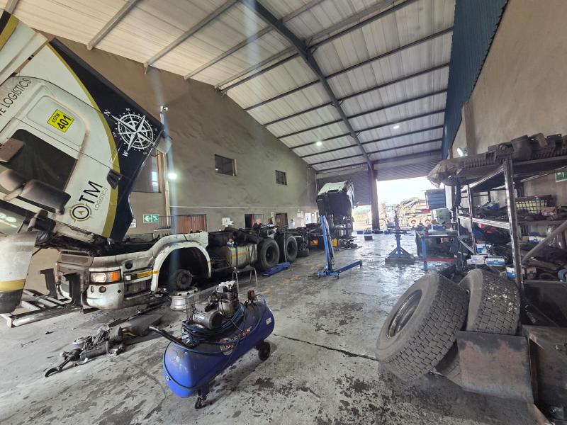 To Let Commercial Property for Rent in Naaupoort Mpumalanga