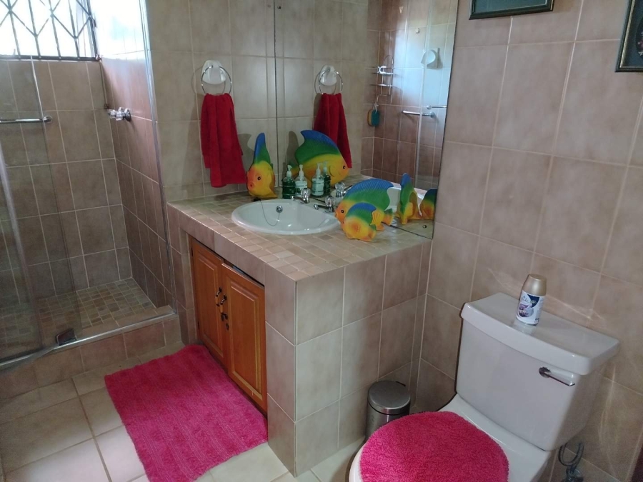 5 Bedroom Property for Sale in Nelspruit Ext 11 Mpumalanga