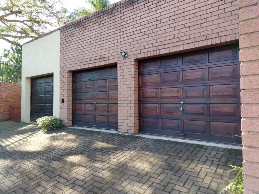 5 Bedroom Property for Sale in Nelspruit Ext 11 Mpumalanga